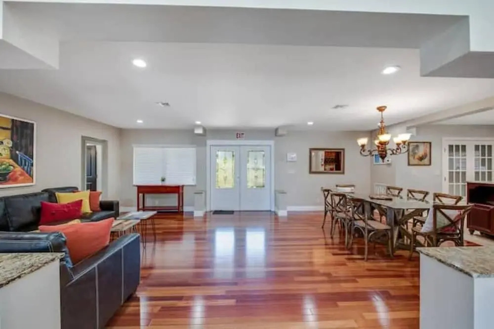 263 Fort Lauderdale in Lauderdale-by-the-sea