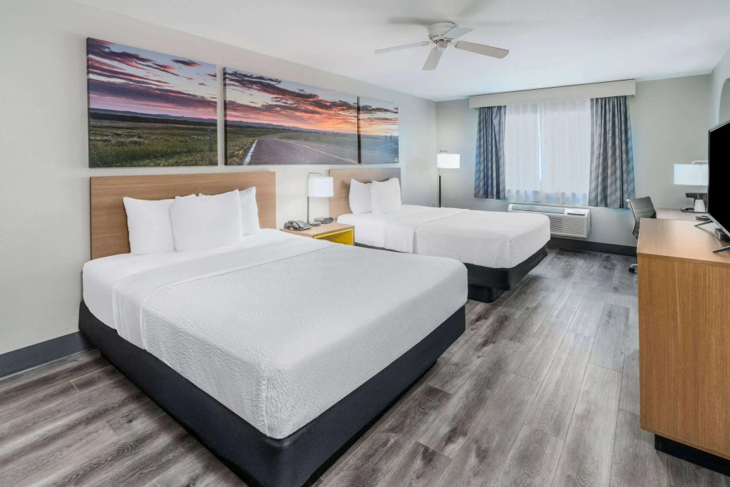 Days Inn by Wyndham Lamar