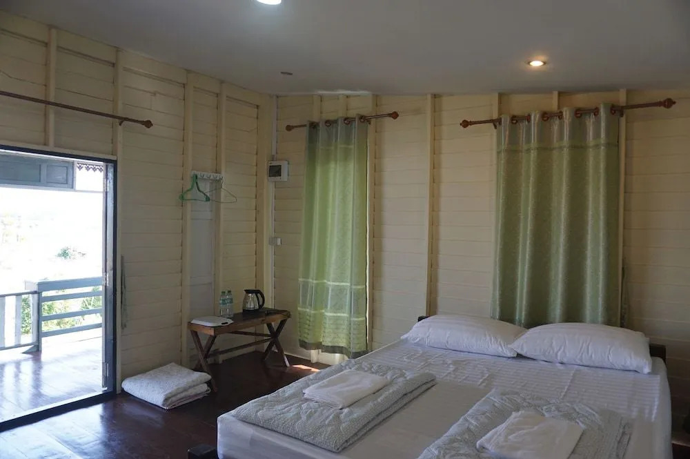 Reunmai Sametngam Resort