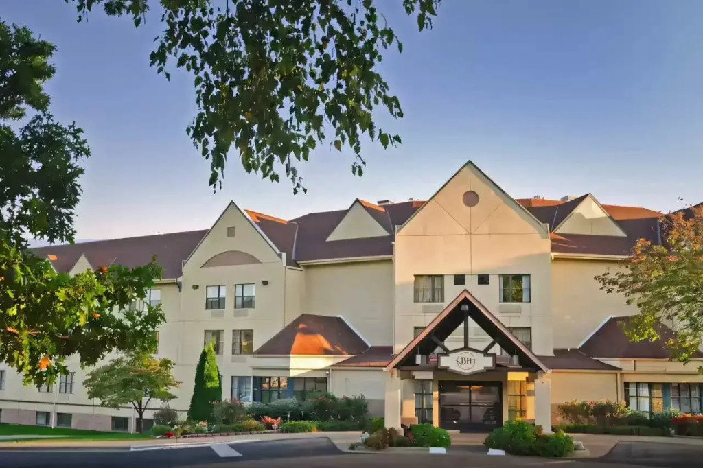 Branson Hillside Hotel