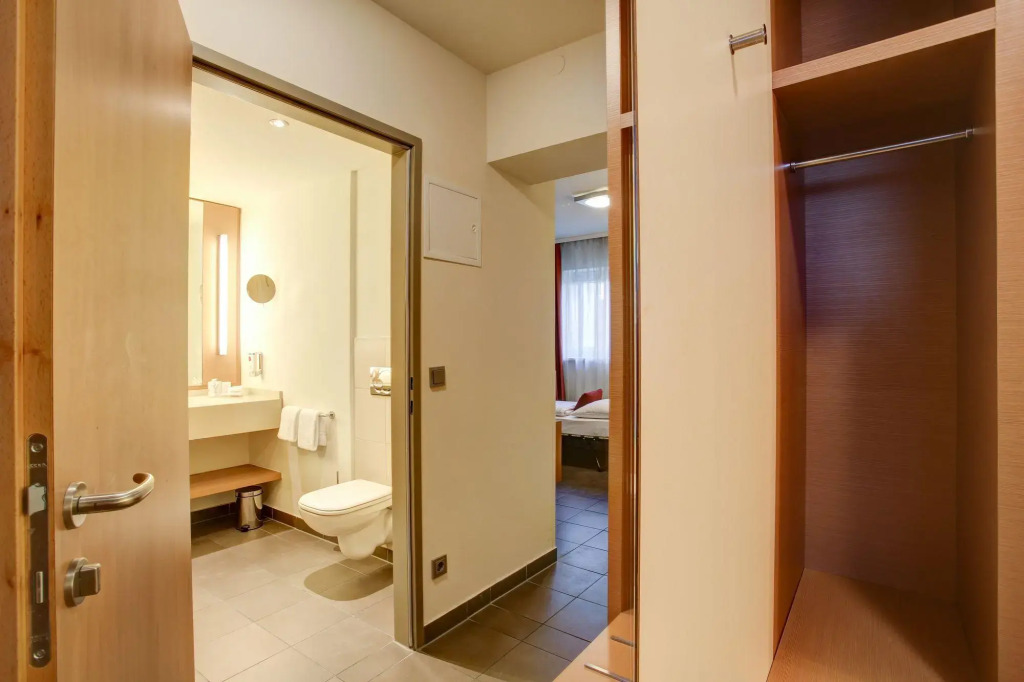 Ramada Hotel & Suites Vienna