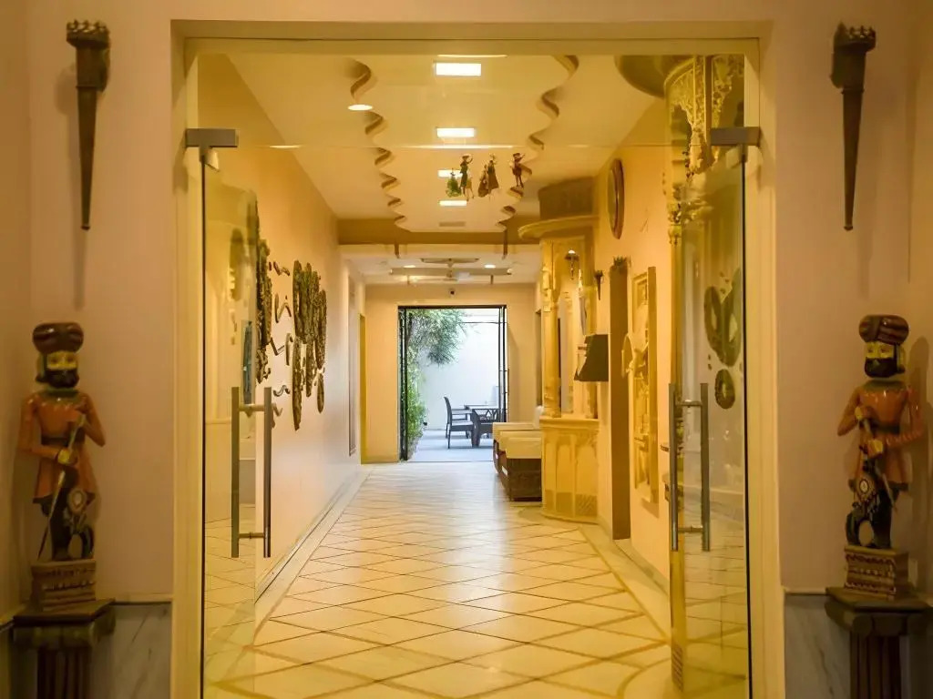 Hotel Priya