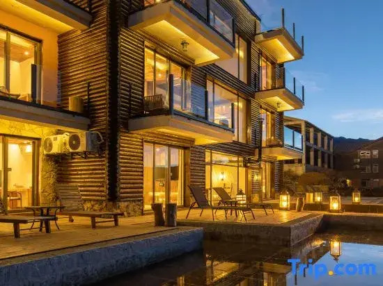 Lugu Lake Honeymoon Solu Boutique Holiday Hotel