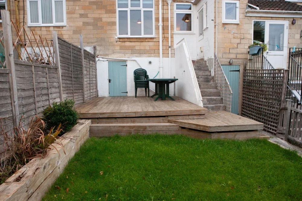 Charming 2 Bedroom House Near City Centre