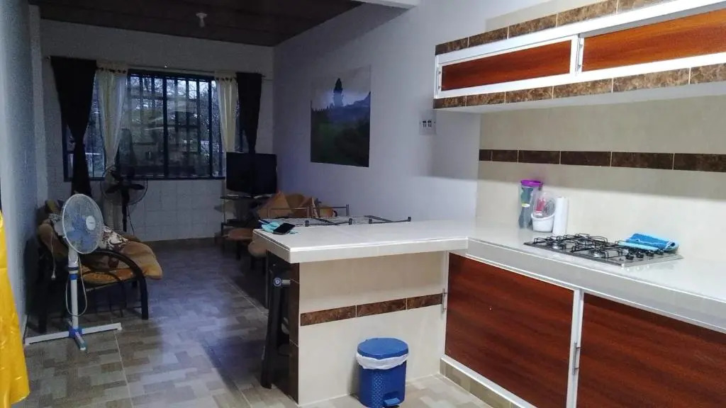 APARTAMENTO EN PLAN RURAL PERo CENTRAL