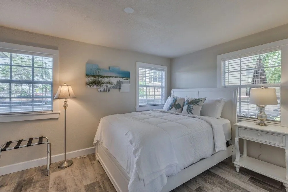 Coastal Dream Beach House 3 Bedroom Home by Redawning