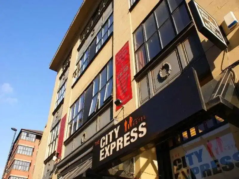 City Express Aparthotel