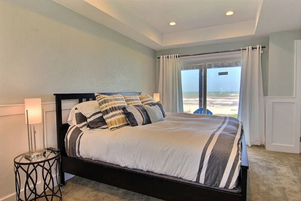 Water's Edge 6LC 4 Bedrooms 2 Bathrooms Home