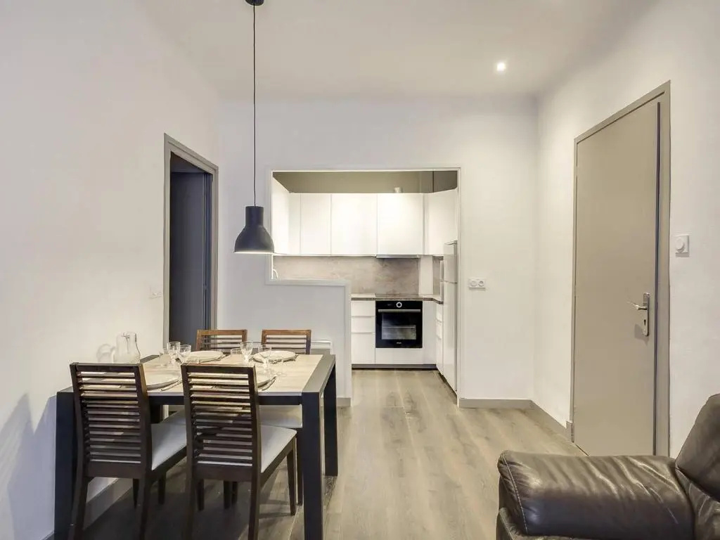 Appartement Cauterets, 4 Pièces, 6 Personnes - Fr-1-401-136