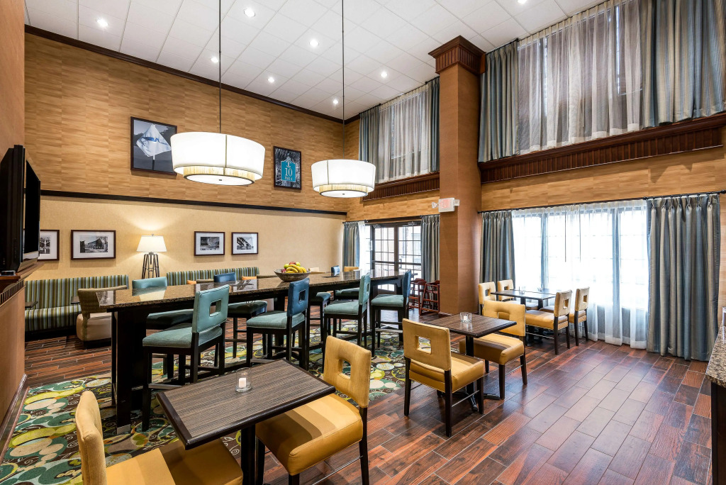 Hampton Inn & Suites Florence Center