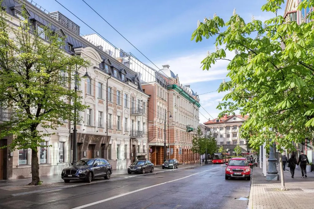 Jogailos Residence peaceful Old Town luxury 3 bdr 2 bathr FREE GARAGE