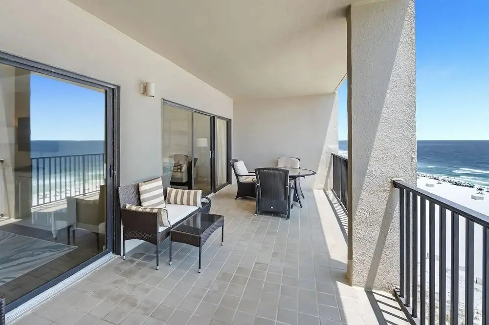 The Palms West 813