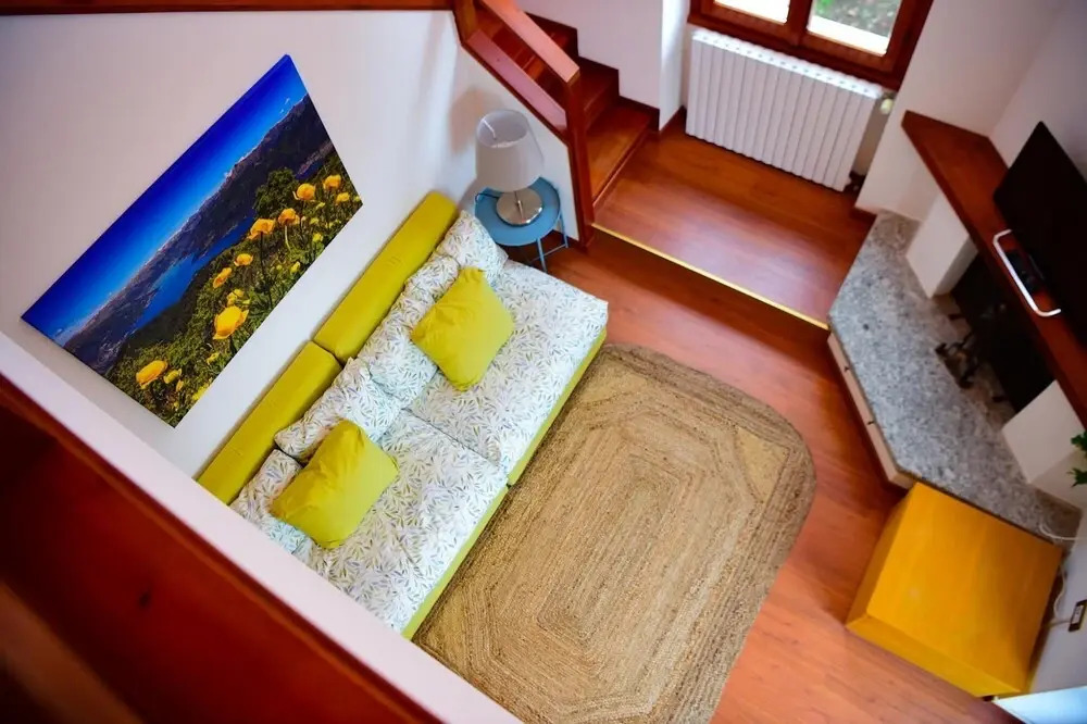 Crimson Apartment by Wonderful Italy