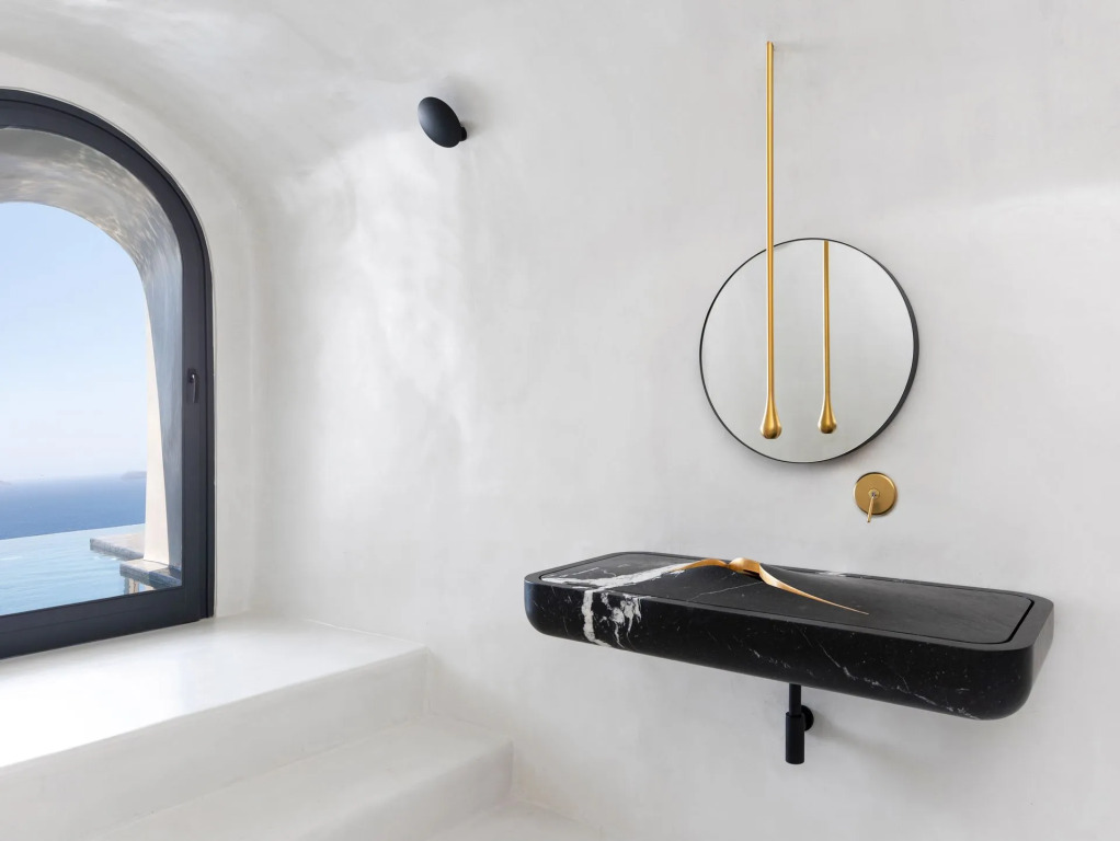 Abyss Santorini