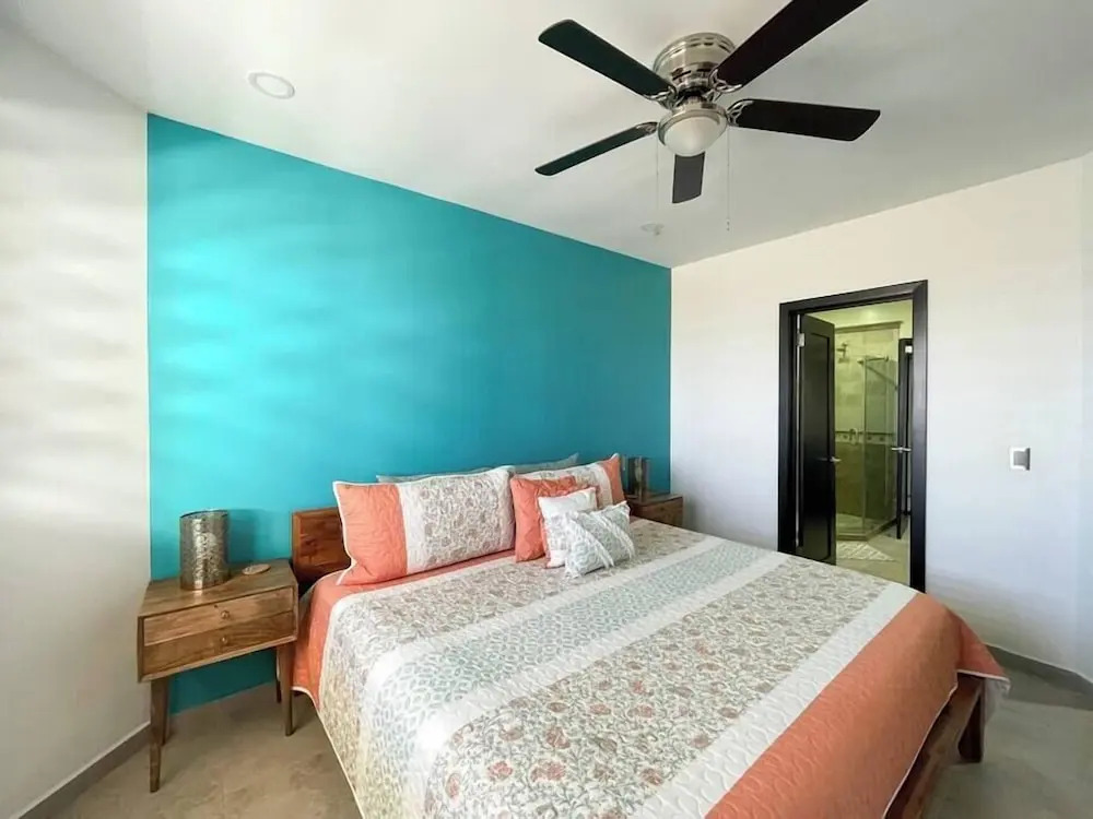 Upscale Ocean View Condo Close to it all Great
