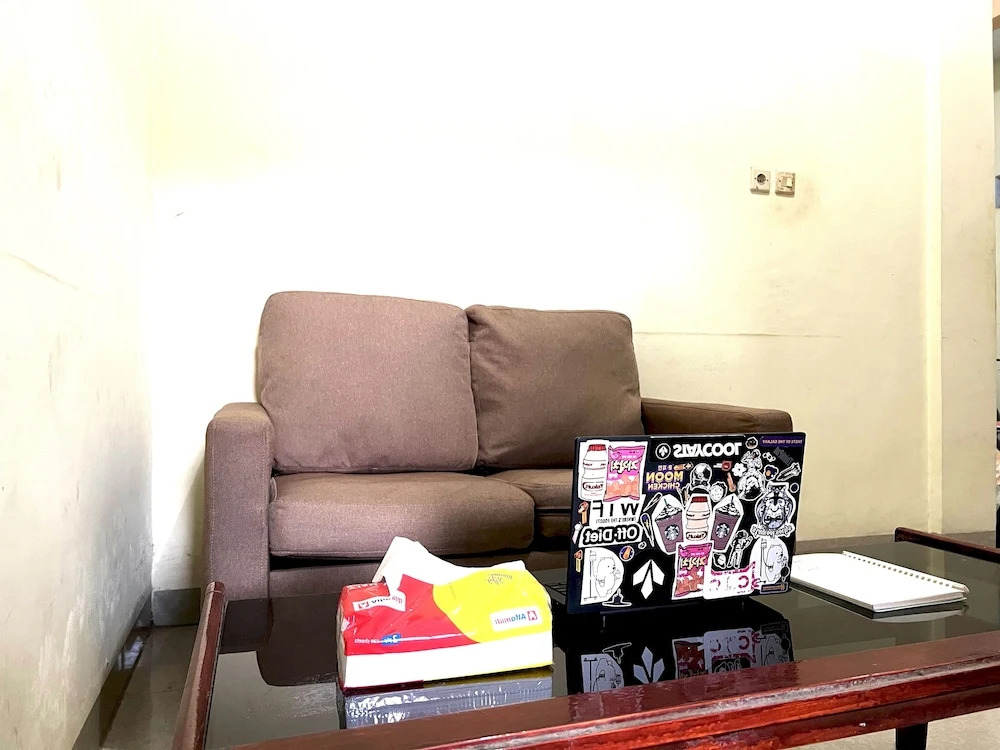 Hotel O Wisma Bunda Syariah Near Man Pinrang