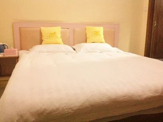 Jurong Zhipeng Hotel