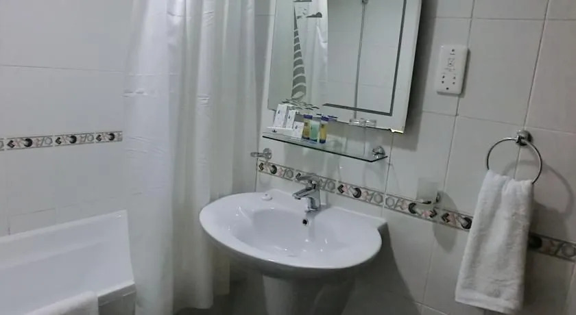 Al Muraqabat Plaza Hotel Apartments