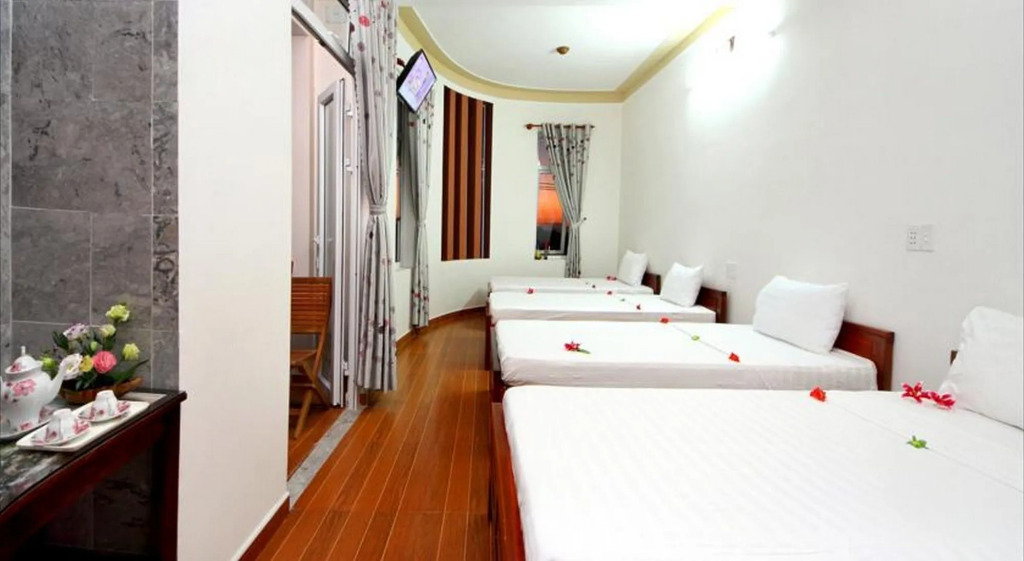Center Homestay
