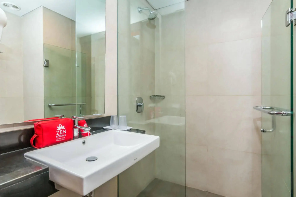 ZEN Rooms Tuban Airport