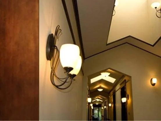 Lakeview Hotel