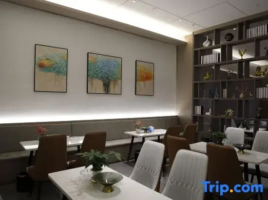 Yongli Huanpeng Hotel (Qiaotou Square)