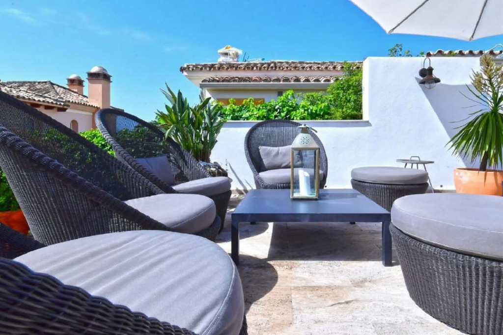 Luxury Villa Near Marbella with Private Pool, Jacuzzi & Modern Amenities