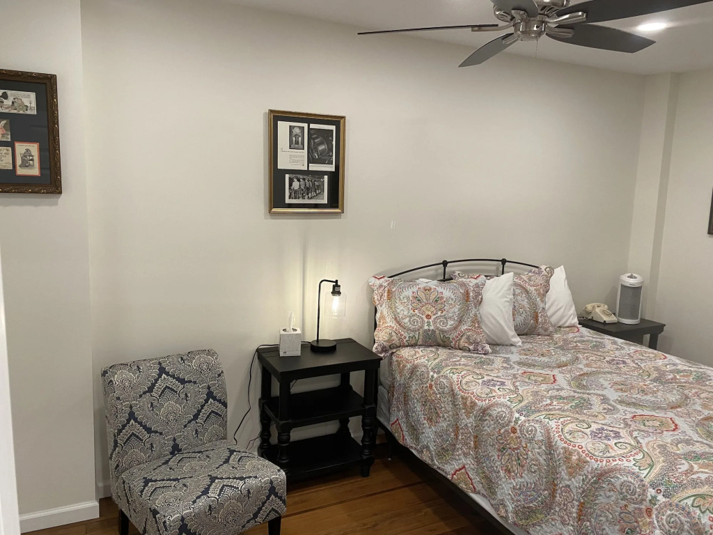 Hermann Crown Suites