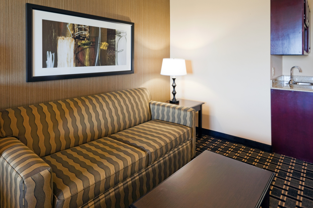 Holiday Inn Express Hotel & Suites Ennis by IHG