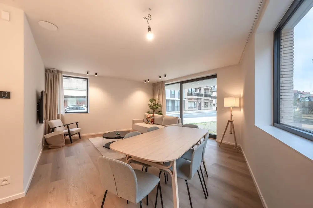 Mistral Modern Appartement in Knokke-heist met 2 Slaapkamers en Terras