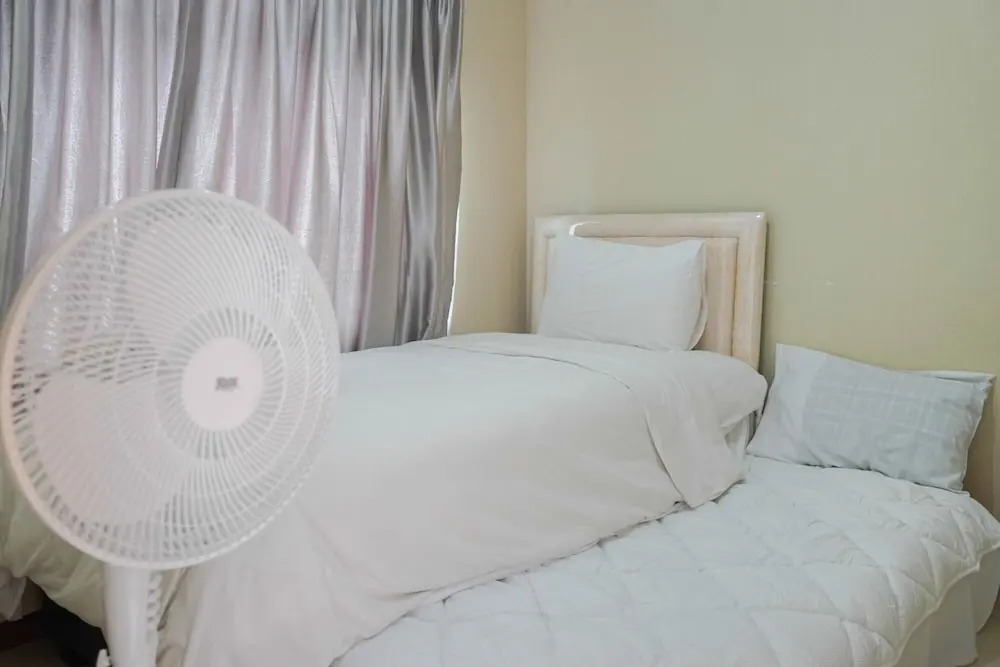 Sea View 2BR Apartment at Green Bay Condominium