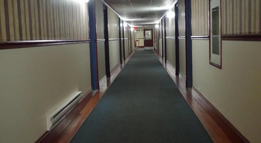 Causeway Bay Hotel Sparwood