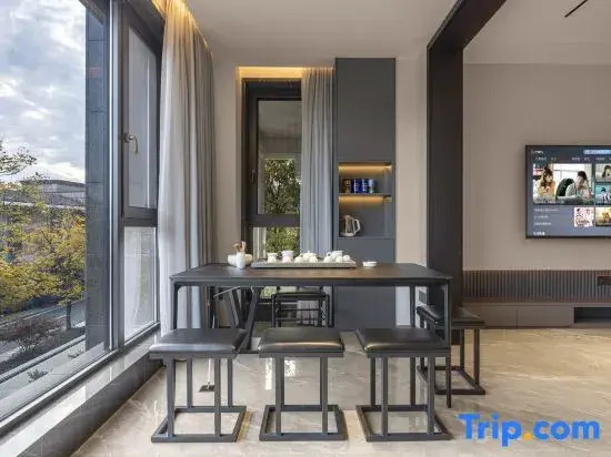 Xianju County Liuli Huajing Homestay