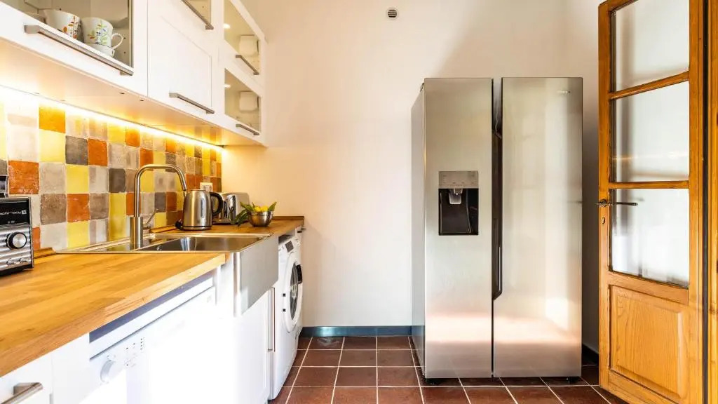 TORRE ANGELINA 10&2, Emma Villas
