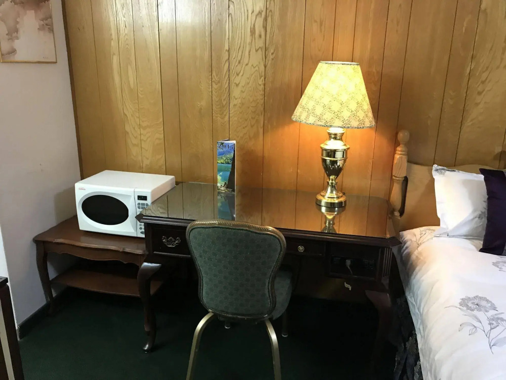 Inntowne Motel