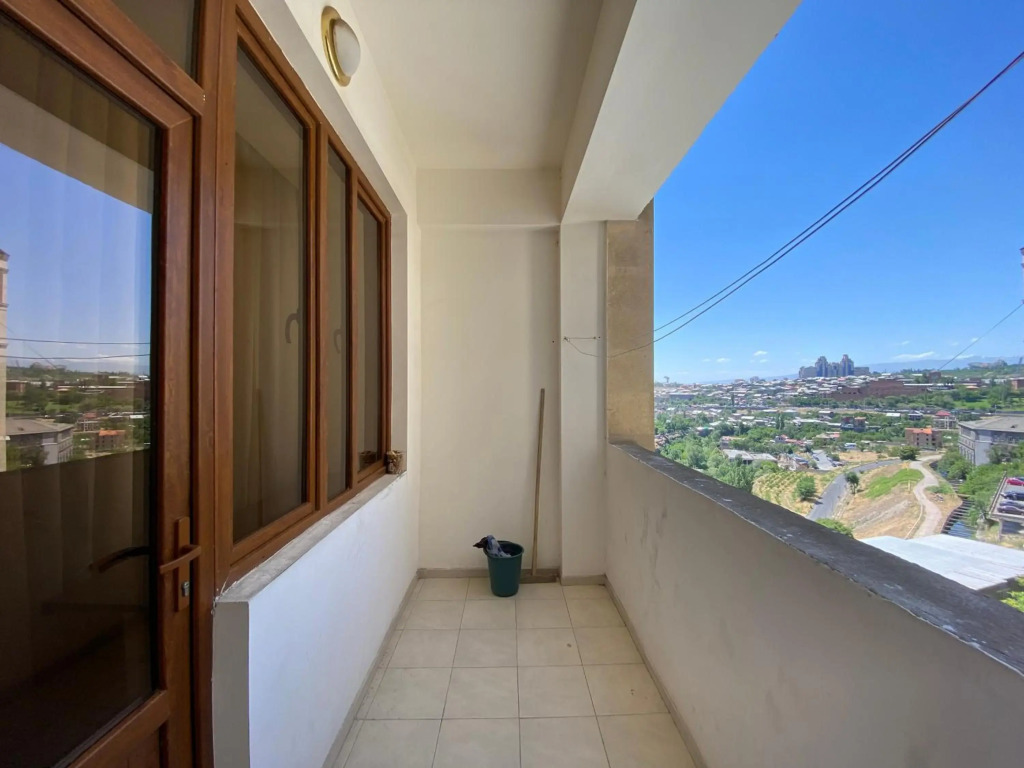 Argishti street, 2 bedrooms Spacious, Sunny apartment GL148