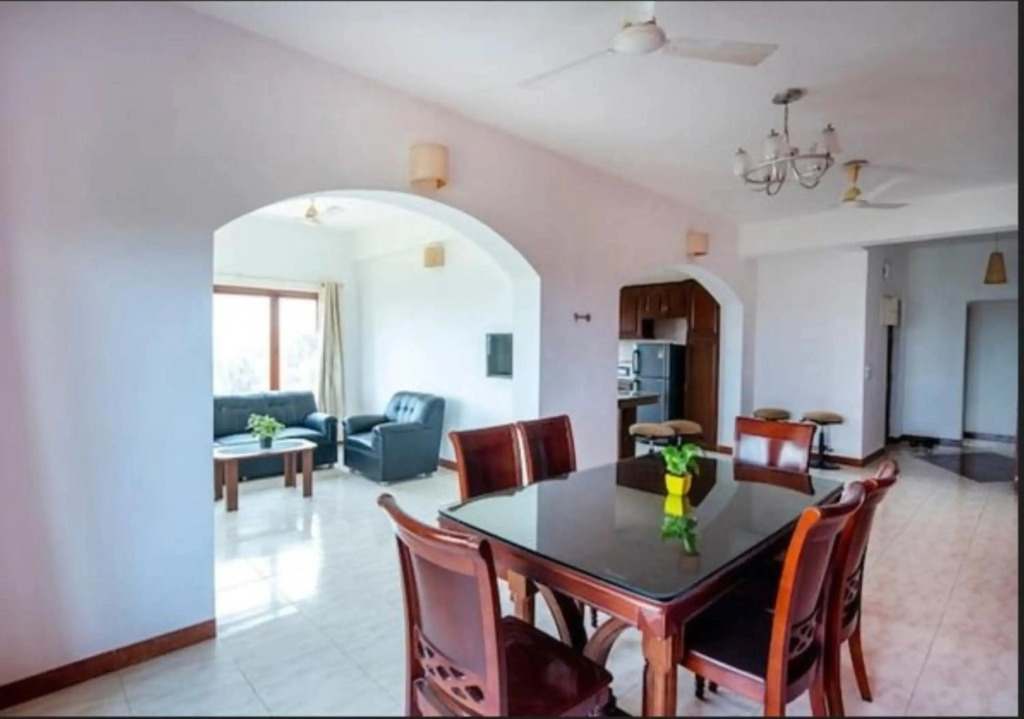 Dona Paula Apartment