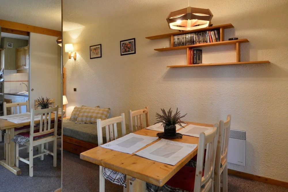 Belle Plagne Divisible Studio on the Slopes for 4 People of 28 mÂ² Ay40