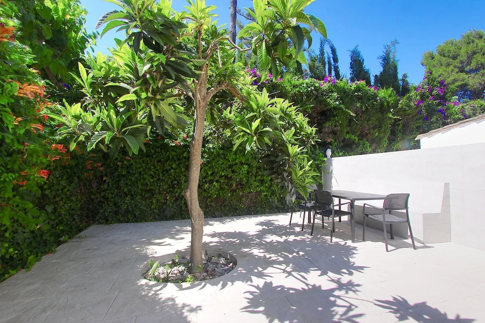 1521 Brand New Modern Apartment 100 Meters Beach 12X6 Pool Chillout