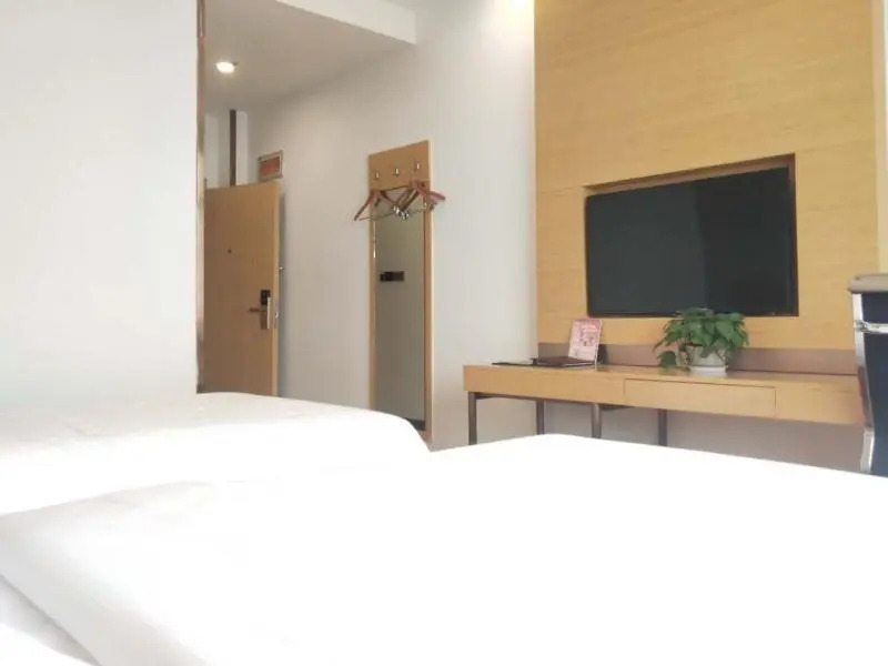 GreenTree Inn Linyi Shuixian Bus Station Business Hotel