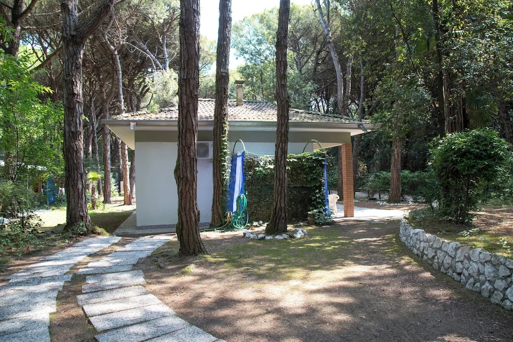 Pine-front Bungalow Steps From the Beach