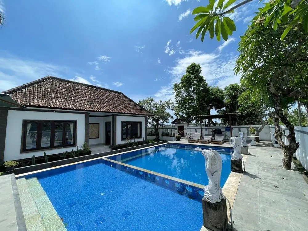 Ananda Villa close to Yeh Gangga Beach