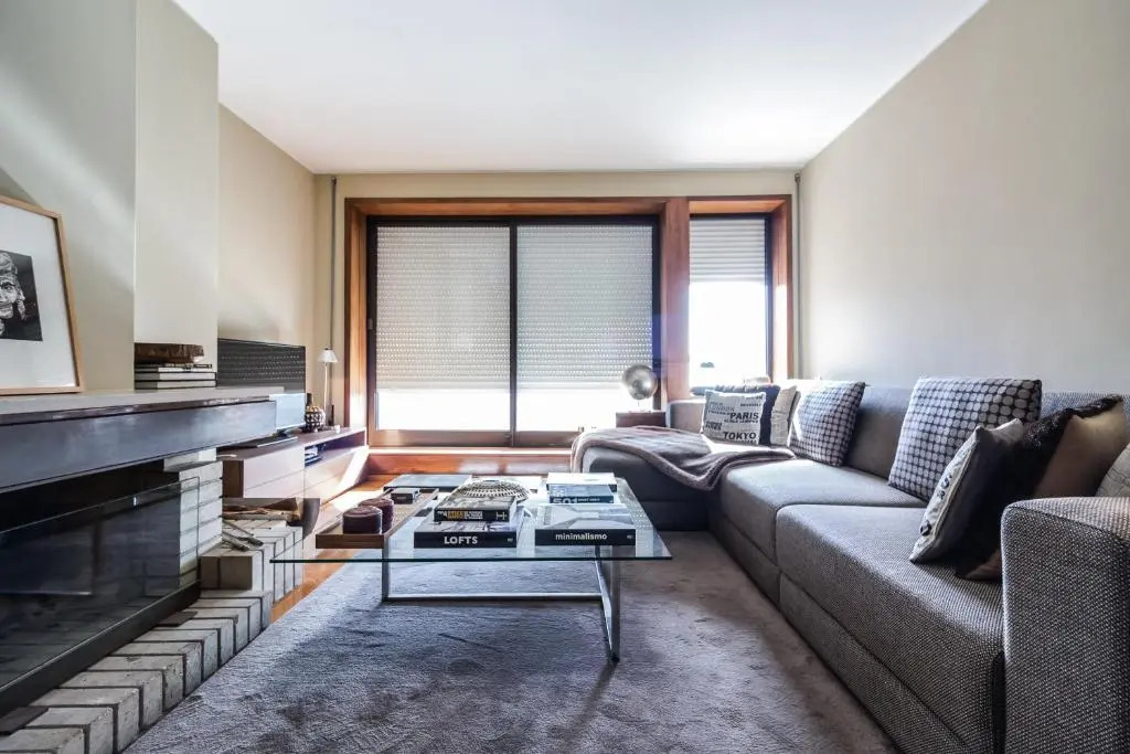 DAHome - Collector's Luxurious Apartment