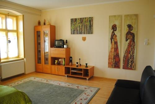 Méz Apartman