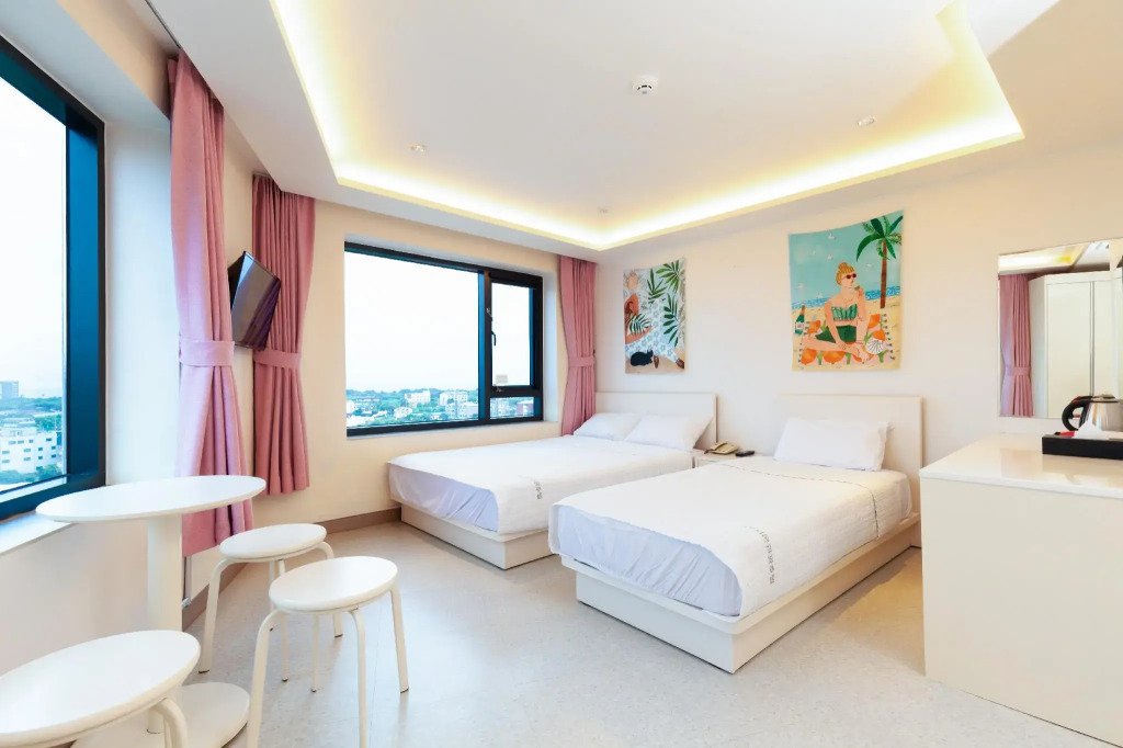 Rezion Tourist Hotel