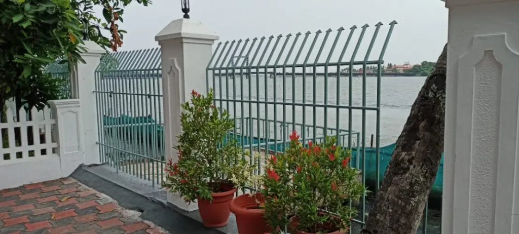 Vaiga Homes - Vembanadu Lakeview Retreat