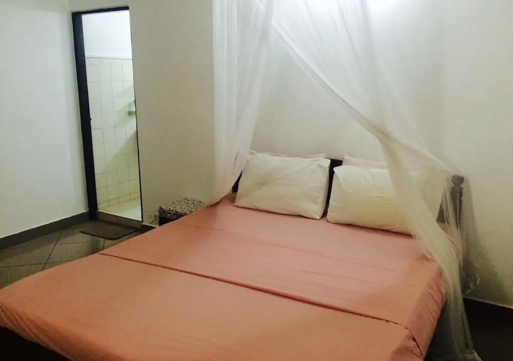 Colombo Beach Hostel