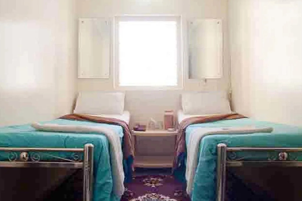 Hotel New India