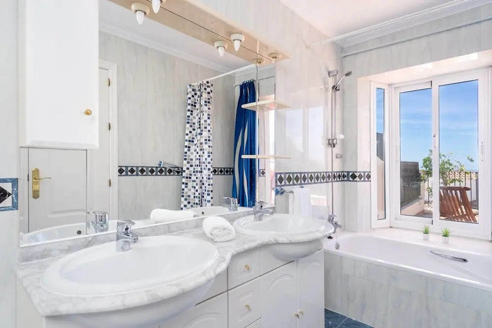 Family Apartment with Stunning Views in Mijas Ref 140