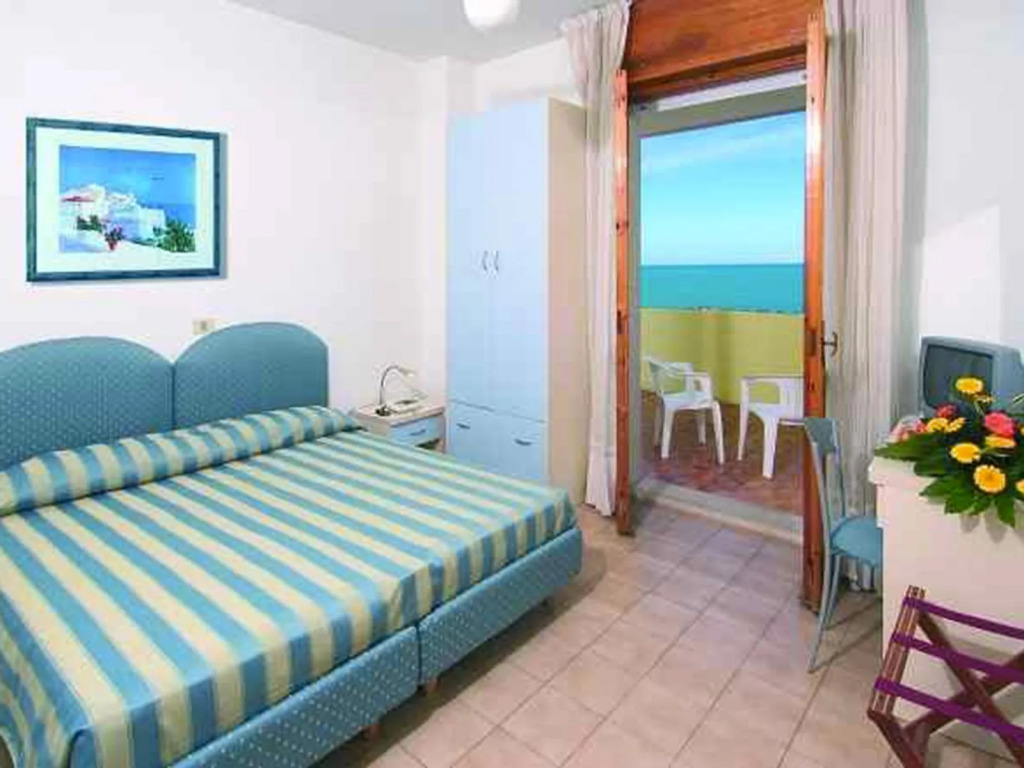 Hotel Embassy